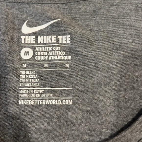Nike Gray T Shirt - Picture 2 of 3